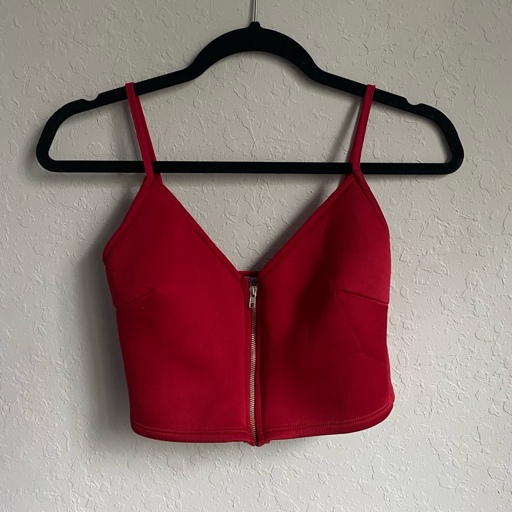 red cropped tank top